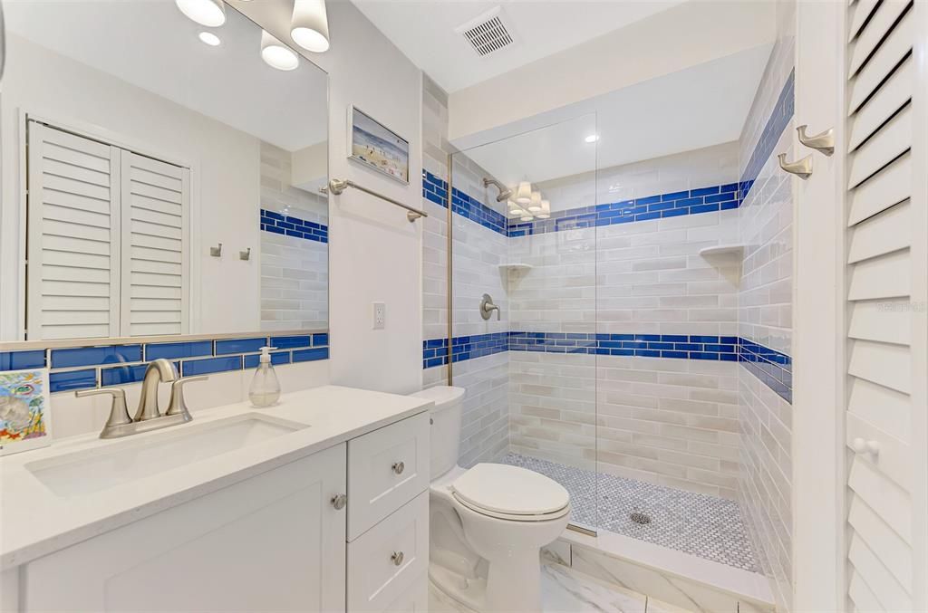 En Venta: $325,000 (2 camas, 2 baños, 1068 Pies cuadrados)