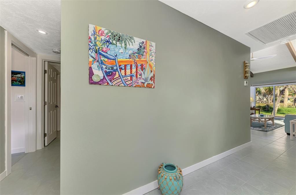 En Venta: $325,000 (2 camas, 2 baños, 1068 Pies cuadrados)