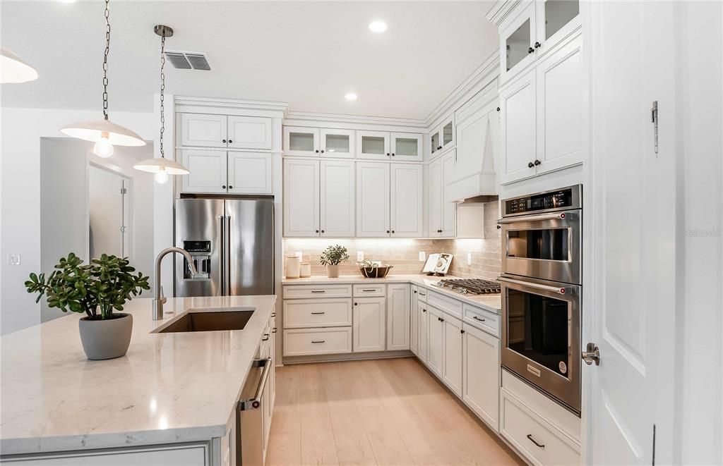 Active With Contract: $627,150 (4 beds, 3 baths, 2946 Square Feet)