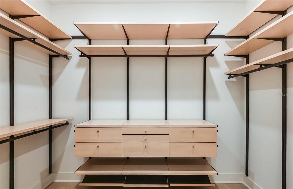 Active With Contract: $627,150 (4 beds, 3 baths, 2946 Square Feet)