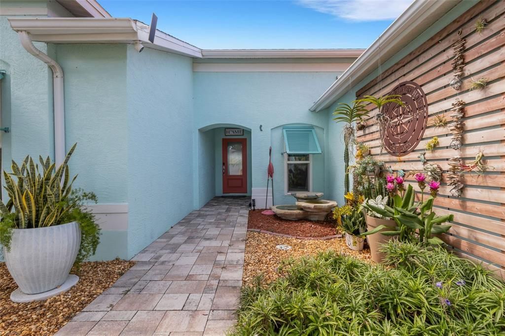 合同活跃: $575,000 (3 贝兹, 2 浴室, 1680 平方英尺)