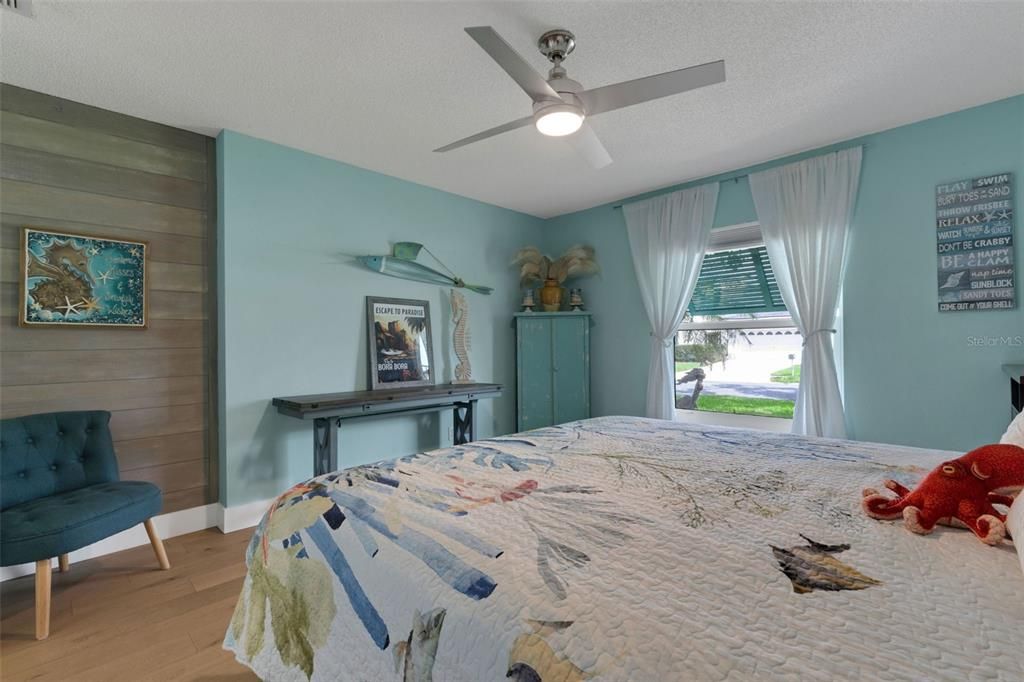 合同活跃: $575,000 (3 贝兹, 2 浴室, 1680 平方英尺)