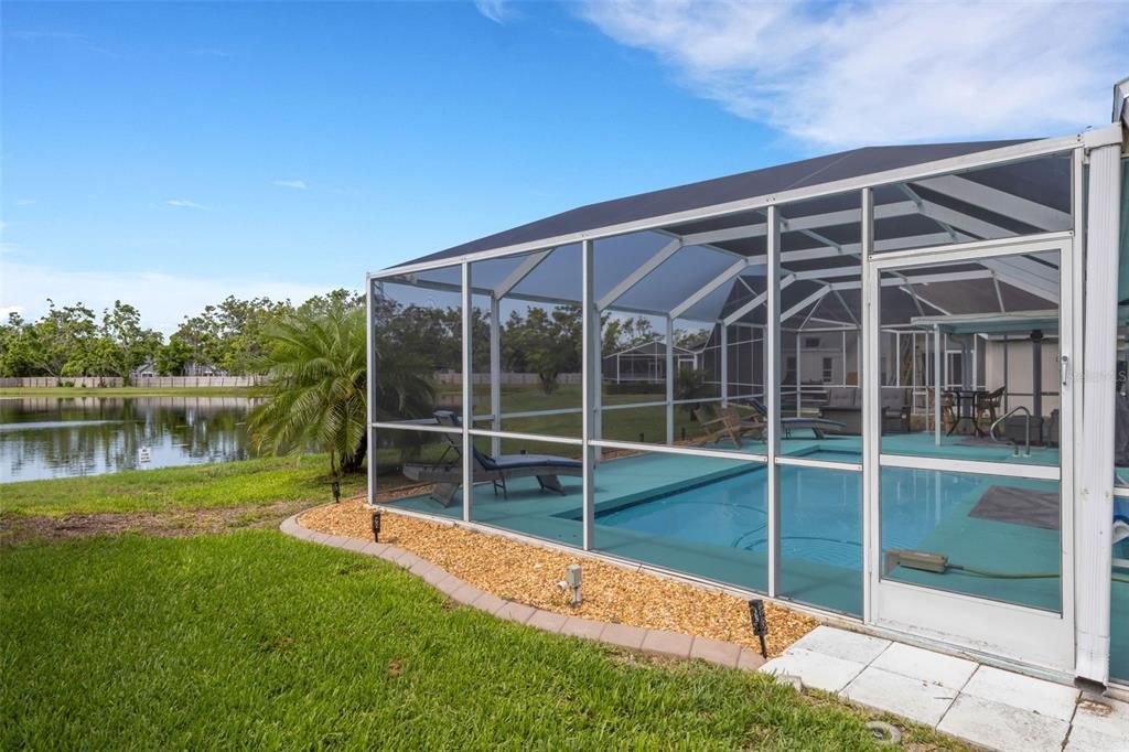 合同活跃: $575,000 (3 贝兹, 2 浴室, 1680 平方英尺)