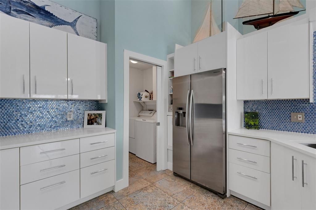 合同活跃: $575,000 (3 贝兹, 2 浴室, 1680 平方英尺)