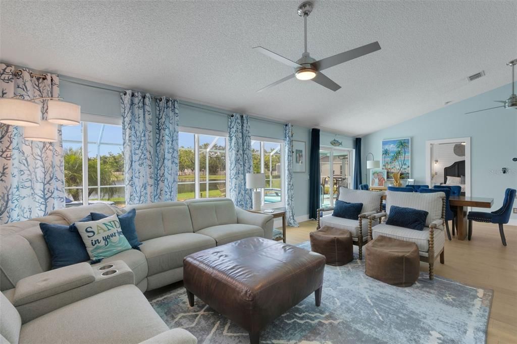 合同活跃: $575,000 (3 贝兹, 2 浴室, 1680 平方英尺)