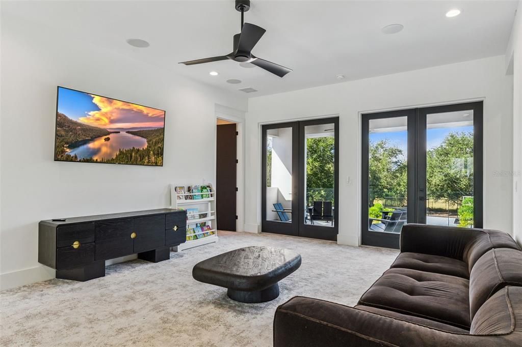 For Sale: $3,999,500 (6 beds, 5 baths, 5853 Square Feet)