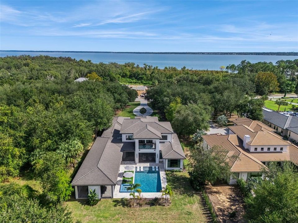 For Sale: $3,999,500 (6 beds, 5 baths, 5853 Square Feet)