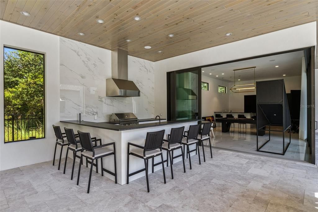 For Sale: $3,999,500 (6 beds, 5 baths, 5853 Square Feet)