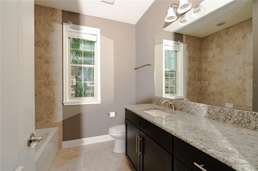 For Rent: $2,900 (3 beds, 2 baths, 1825 Square Feet)