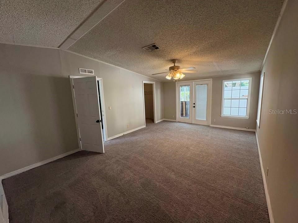 For Sale: $249,000 (4 beds, 2 baths, 2356 Square Feet)