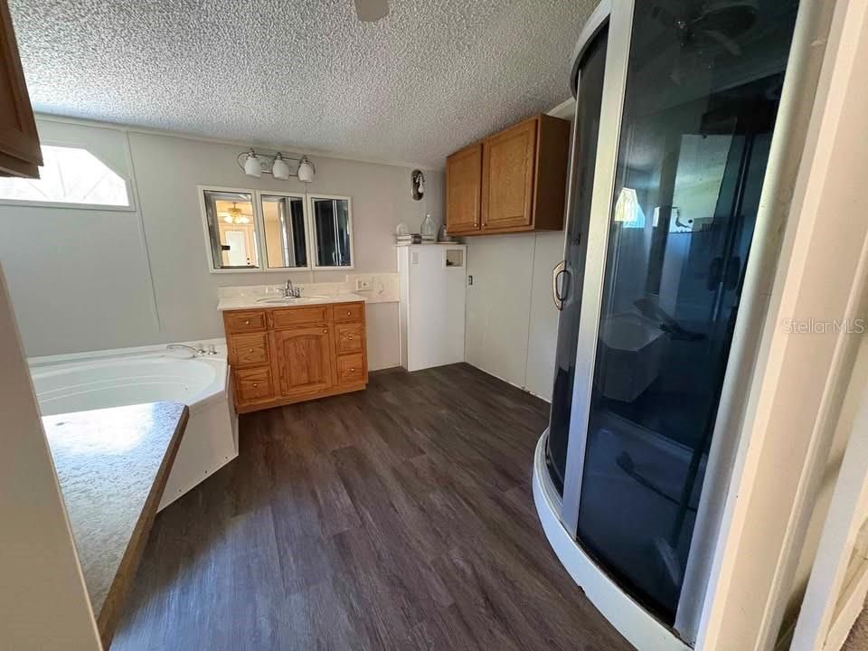 For Sale: $249,000 (4 beds, 2 baths, 2356 Square Feet)