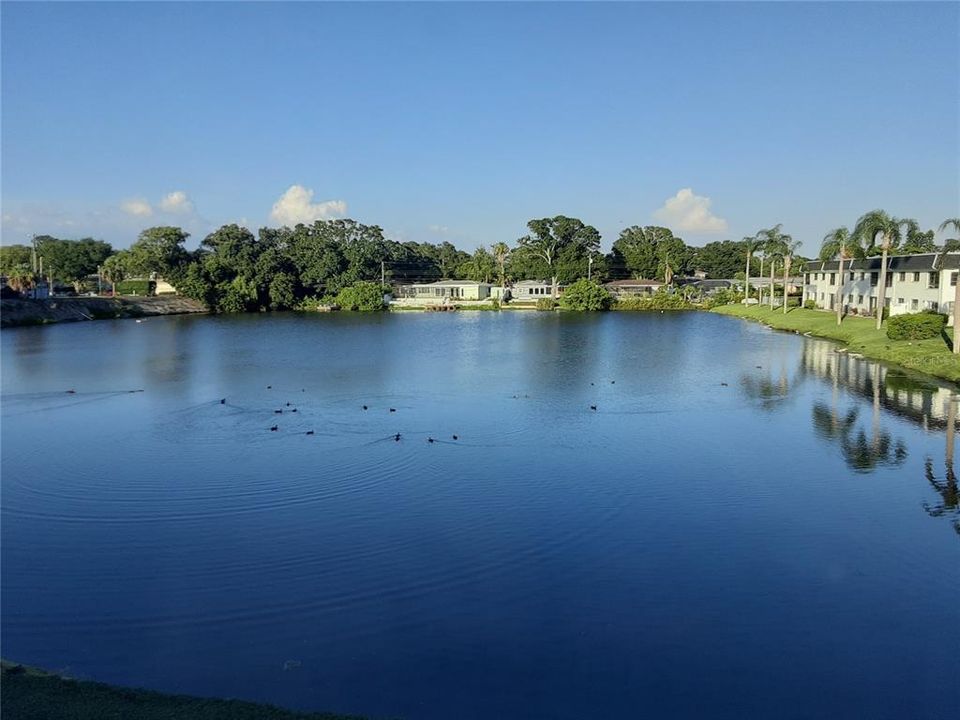 For Sale: $174,900 (2 beds, 2 baths, 1270 Square Feet)