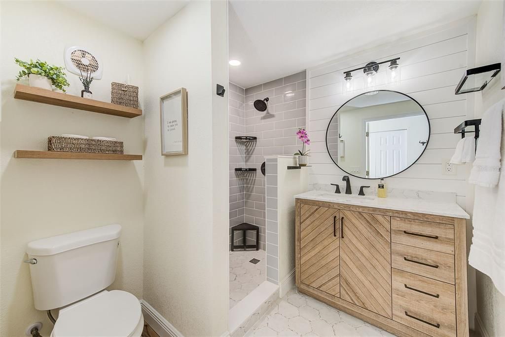 For Sale: $425,000 (3 beds, 2 baths, 1041 Square Feet)