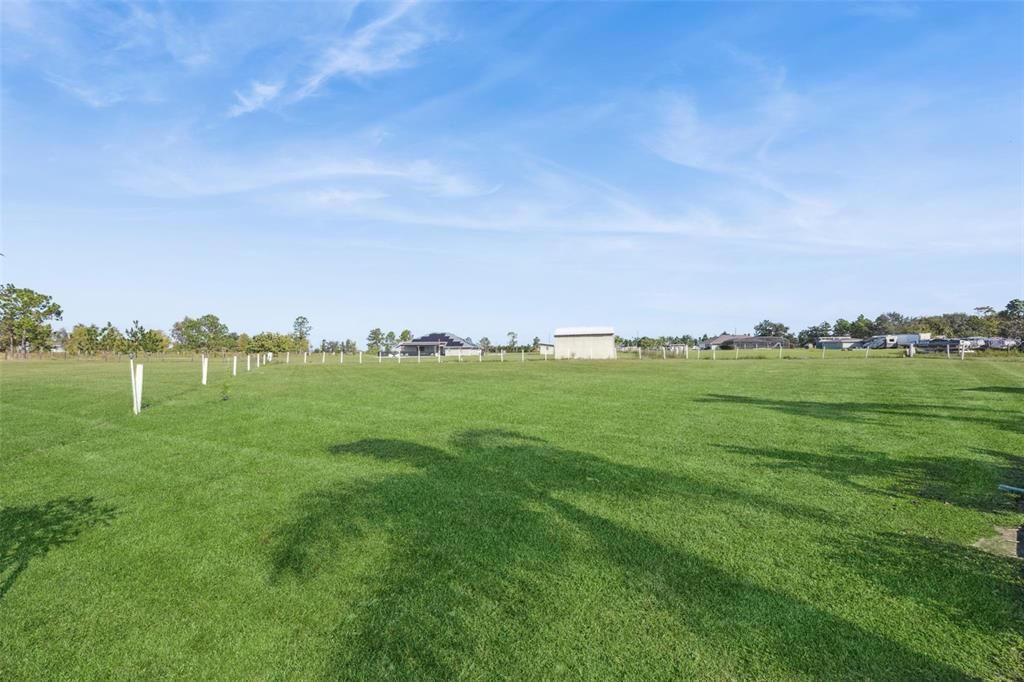 For Sale: $2,079,000 (5 beds, 5 baths, 6400 Square Feet)