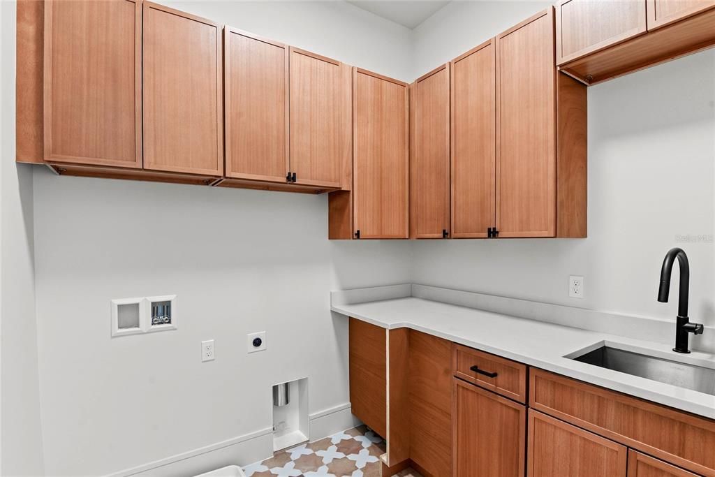 待售: $1,630,000 (4 贝兹, 3 浴室, 2812 平方英尺)