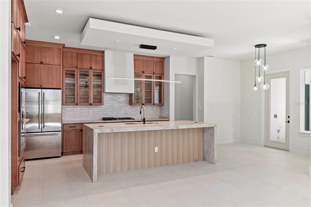 待售: $1,630,000 (4 贝兹, 3 浴室, 2812 平方英尺)