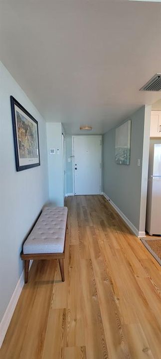 For Rent: $2,395 (1 beds, 1 baths, 695 Square Feet)