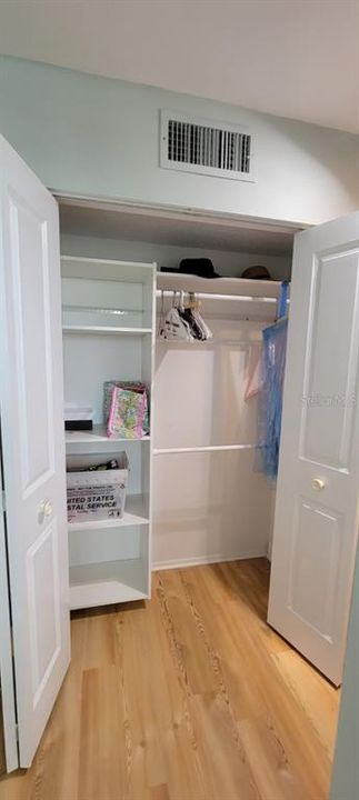 For Rent: $2,395 (1 beds, 1 baths, 695 Square Feet)