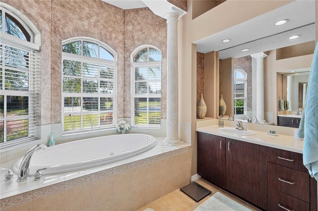 For Sale: $739,900 (4 beds, 3 baths, 2741 Square Feet)