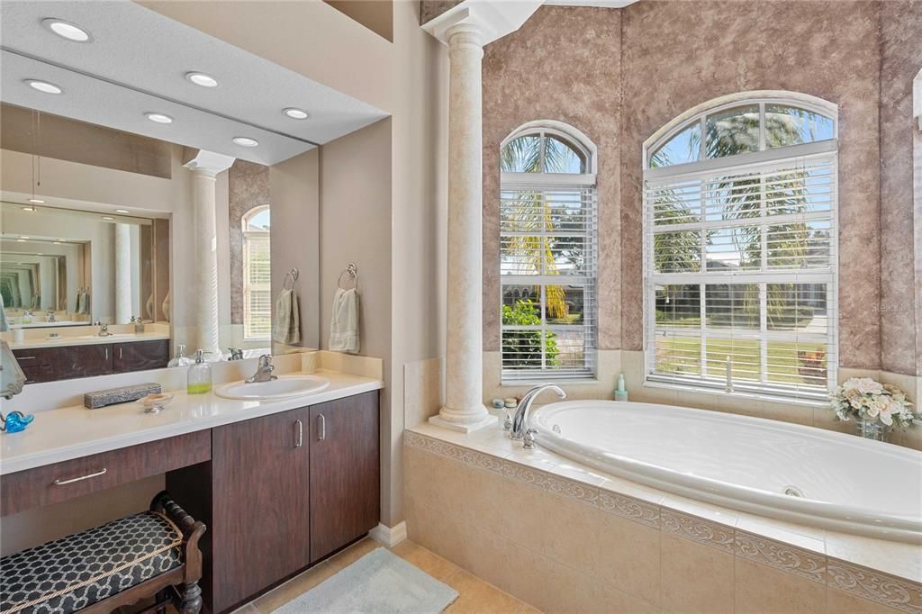 For Sale: $739,900 (4 beds, 3 baths, 2741 Square Feet)