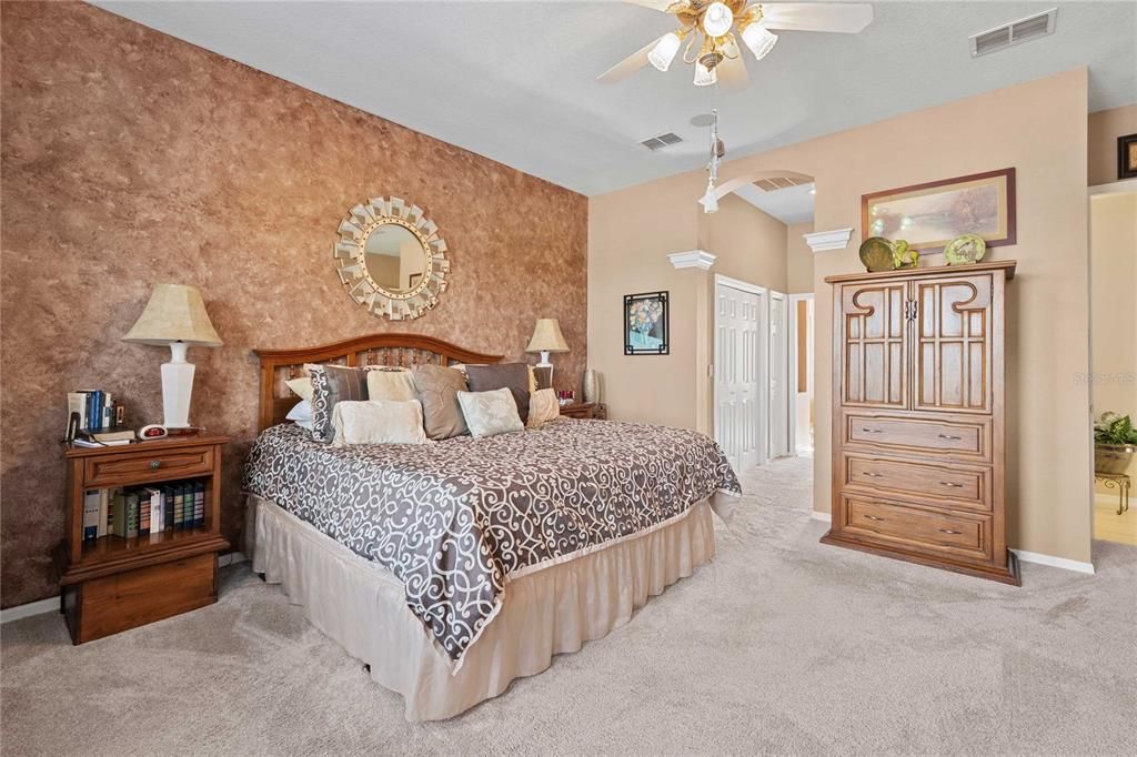 For Sale: $739,900 (4 beds, 3 baths, 2741 Square Feet)