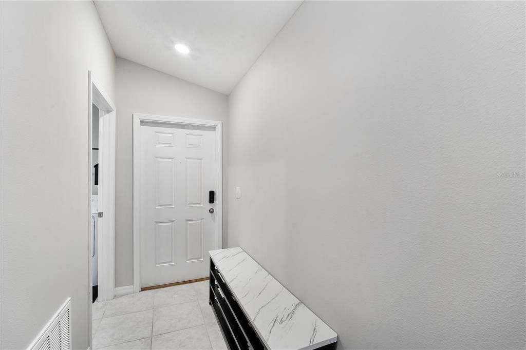 Active With Contract: $279,900 (3 beds, 2 baths, 1451 Square Feet)