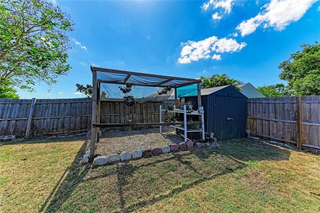 For Sale: $349,000 (3 beds, 2 baths, 1195 Square Feet)