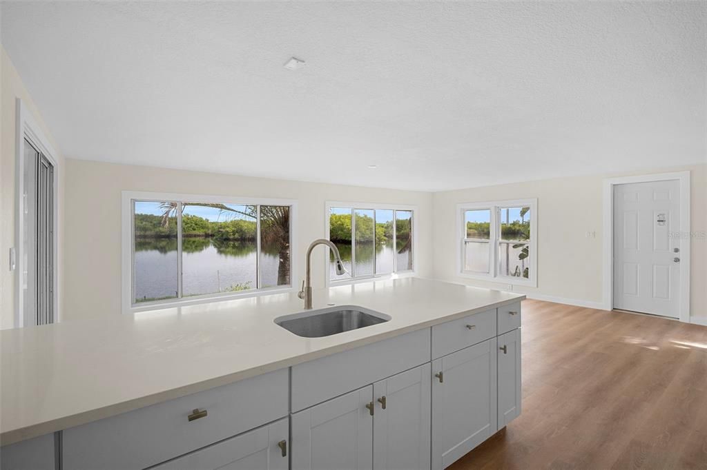 待售: $149,900 (3 贝兹, 2 浴室, 1248 平方英尺)