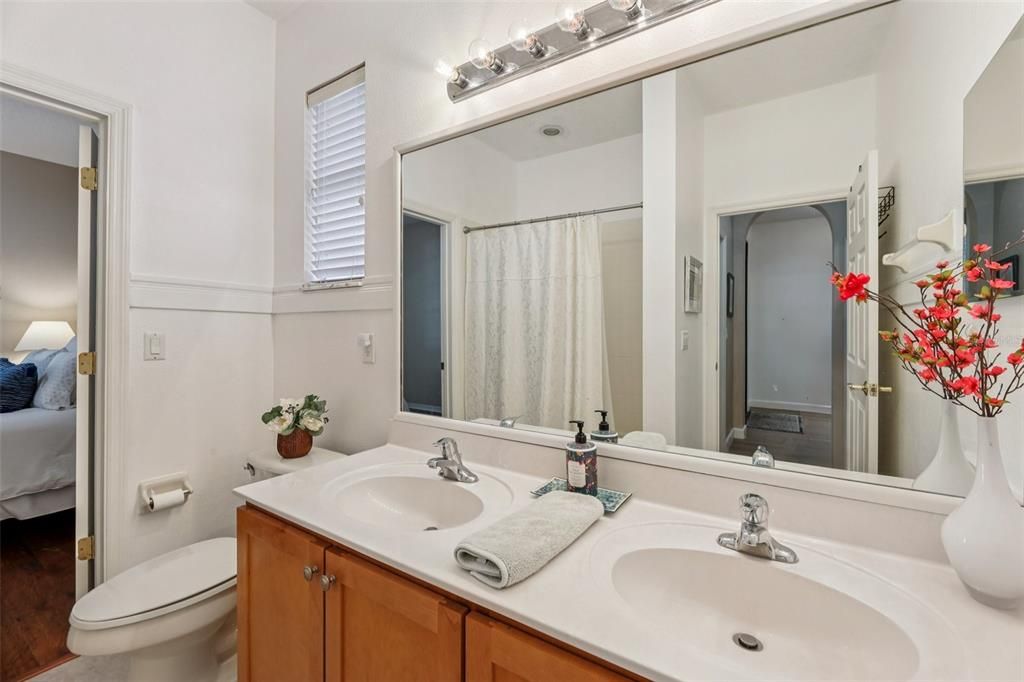 For Sale: $624,900 (3 beds, 2 baths, 2224 Square Feet)