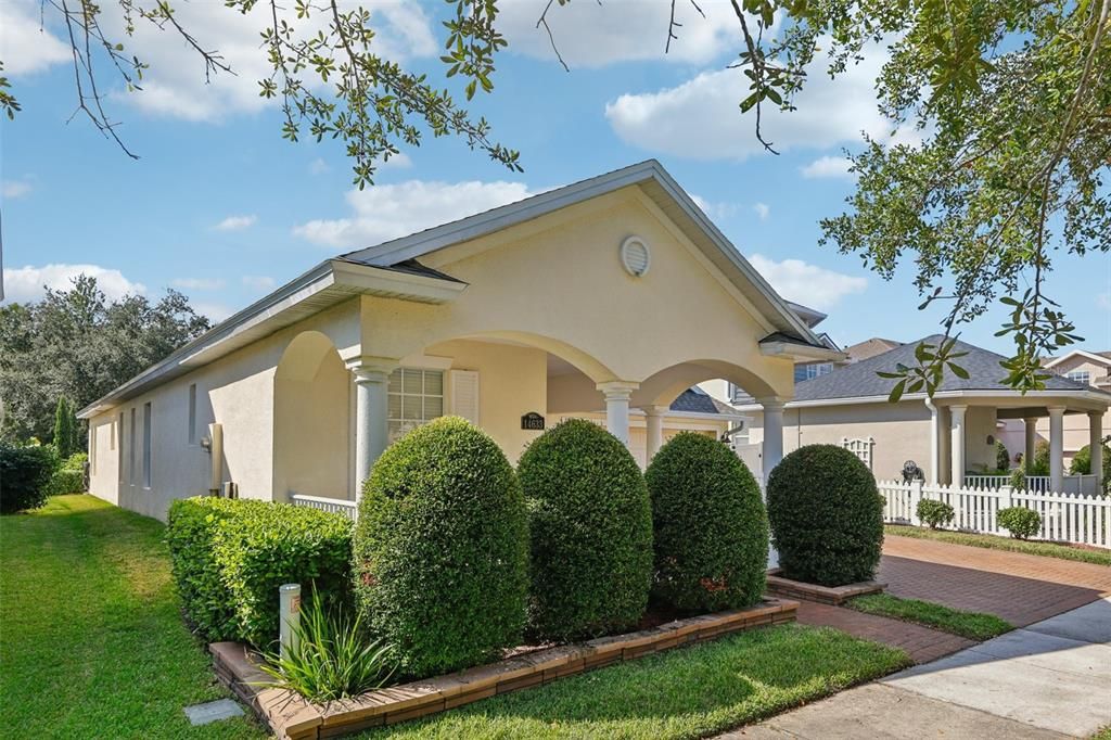 For Sale: $624,900 (3 beds, 2 baths, 2224 Square Feet)