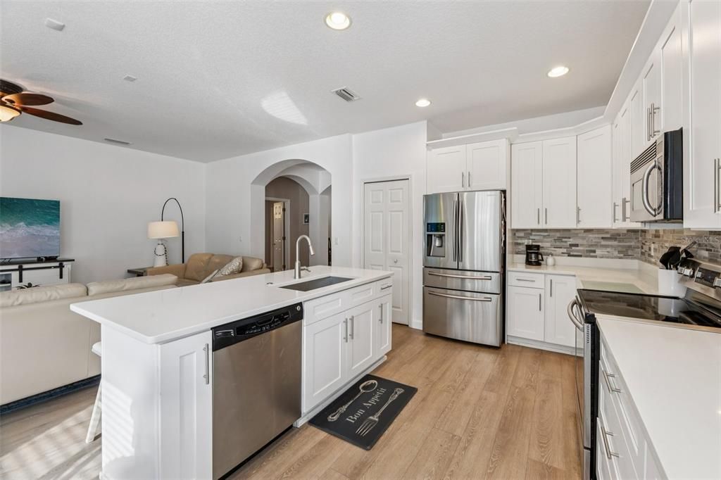 For Sale: $624,900 (3 beds, 2 baths, 2224 Square Feet)