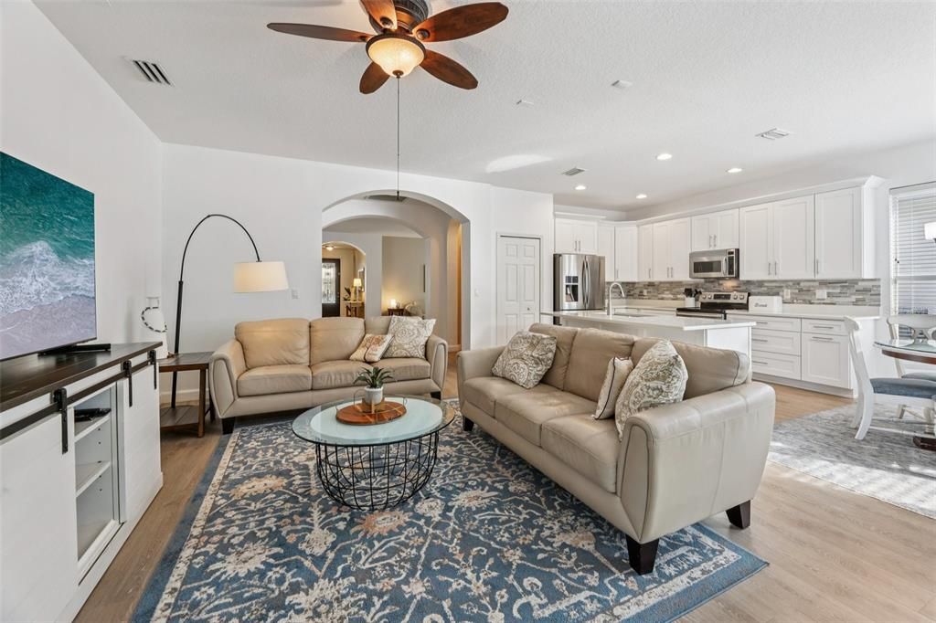 For Sale: $624,900 (3 beds, 2 baths, 2224 Square Feet)