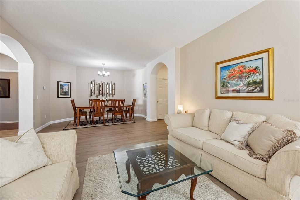 For Sale: $624,900 (3 beds, 2 baths, 2224 Square Feet)