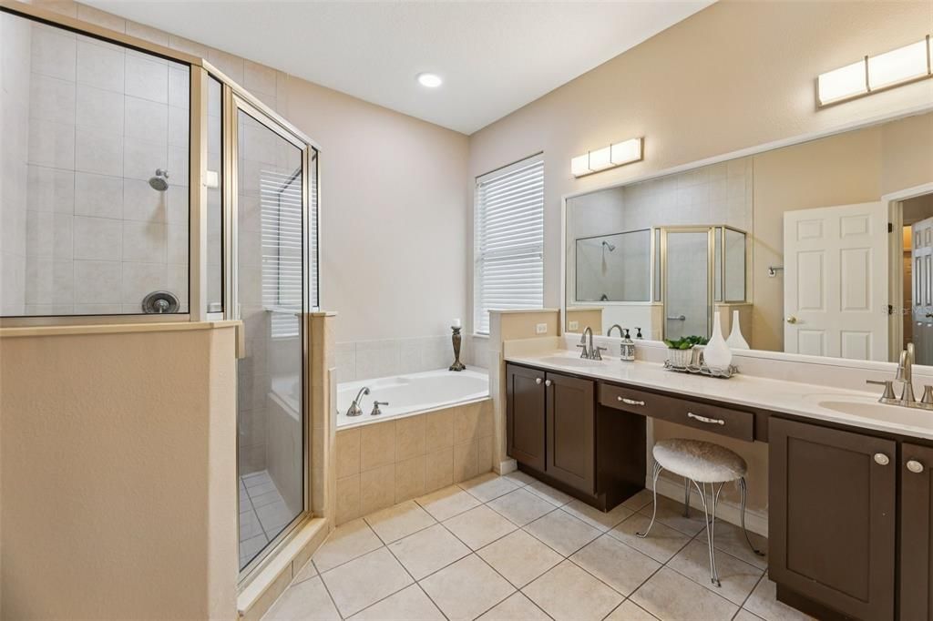 For Sale: $624,900 (3 beds, 2 baths, 2224 Square Feet)