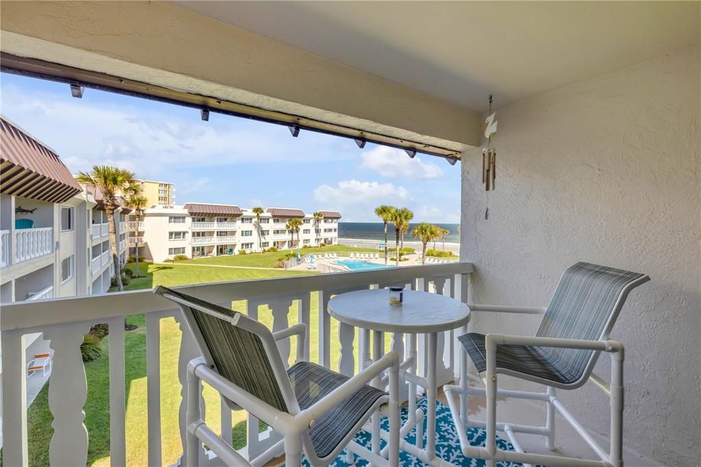 For Sale: $409,000 (1 beds, 1 baths, 720 Square Feet)