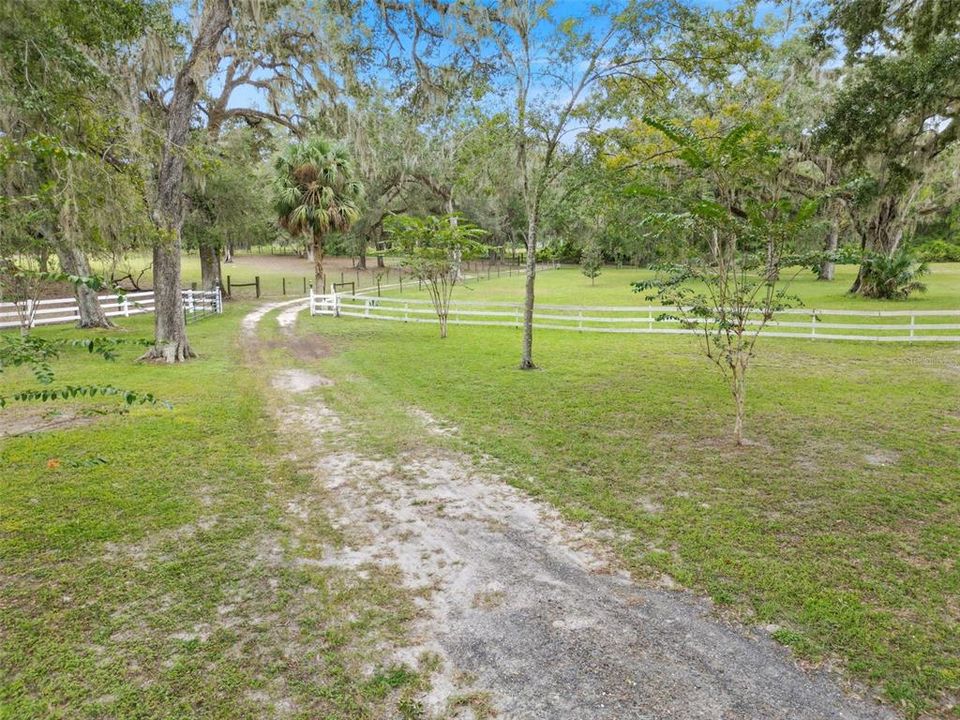 For Sale: $579,900 (4 beds, 2 baths, 2540 Square Feet)