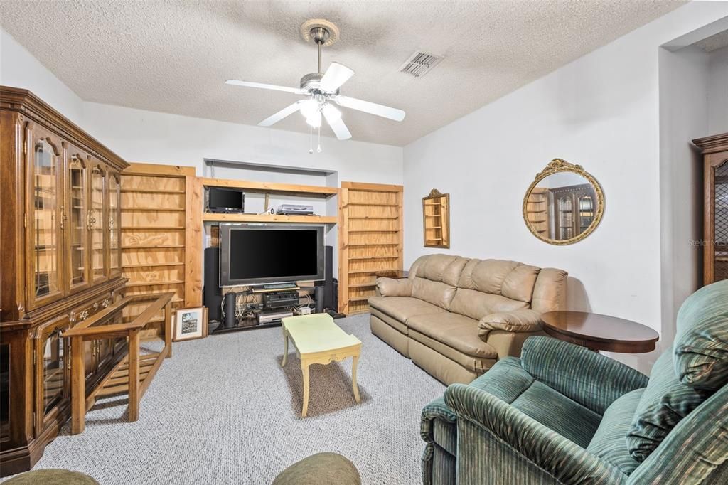 For Sale: $579,900 (4 beds, 2 baths, 2540 Square Feet)