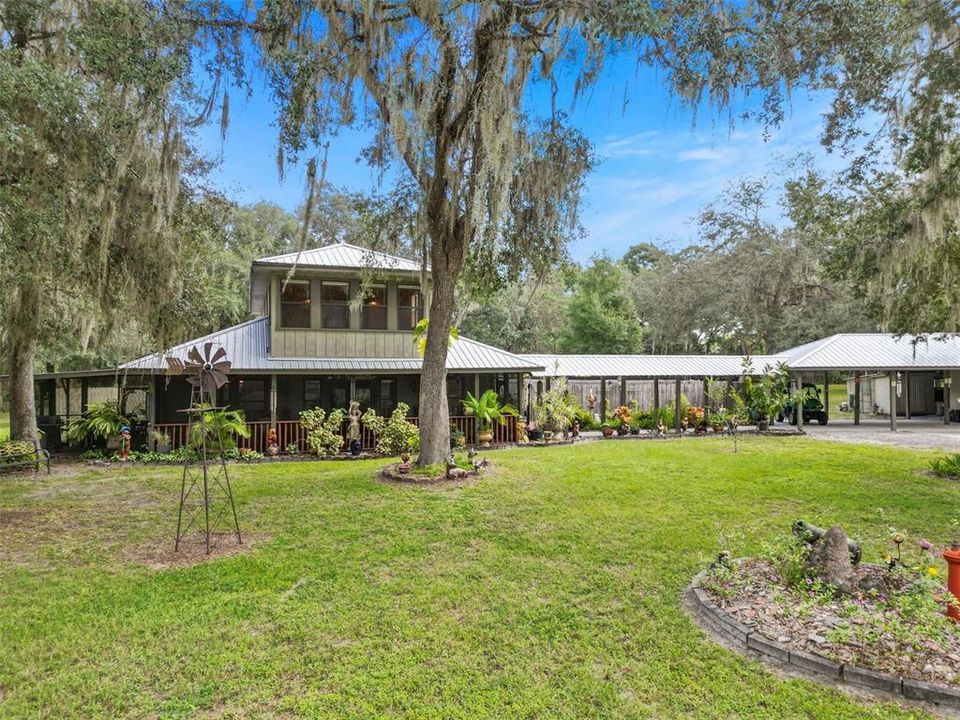 For Sale: $579,900 (4 beds, 2 baths, 2540 Square Feet)