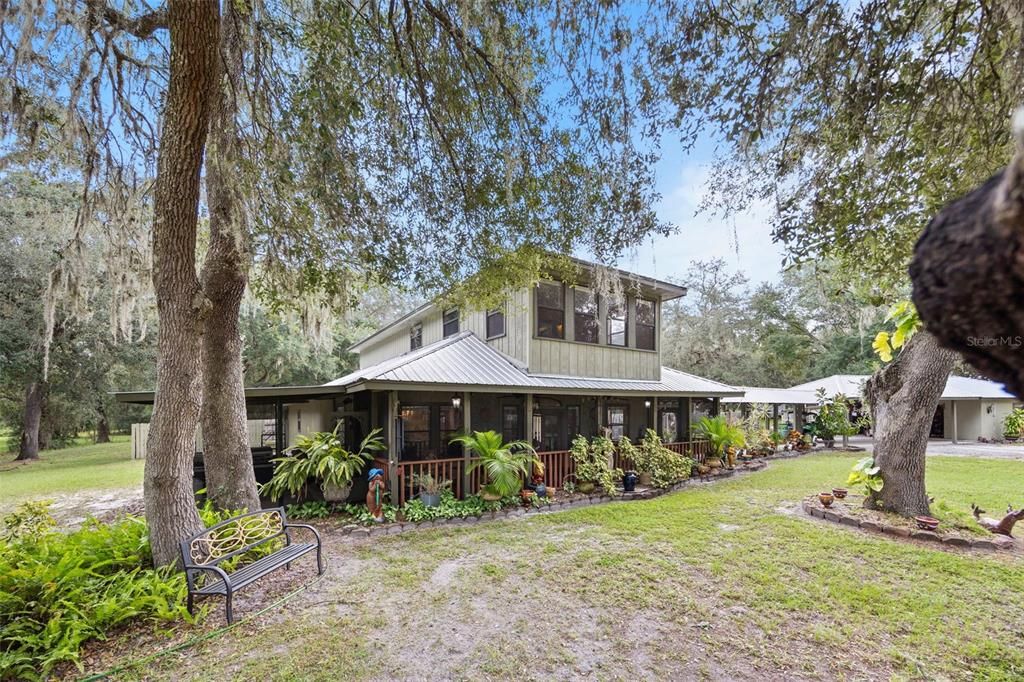 For Sale: $579,900 (4 beds, 2 baths, 2540 Square Feet)