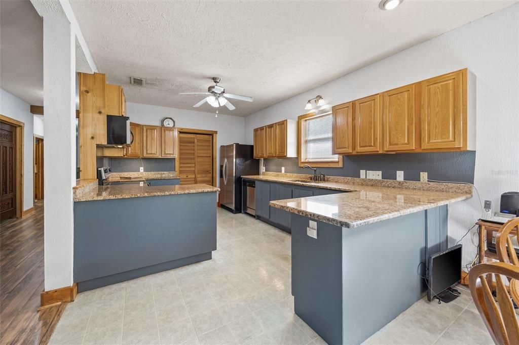 For Sale: $579,900 (4 beds, 2 baths, 2540 Square Feet)