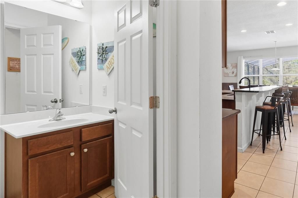 For Sale: $535,000 (6 beds, 5 baths, 3579 Square Feet)