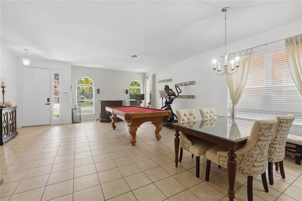 For Sale: $535,000 (6 beds, 5 baths, 3579 Square Feet)