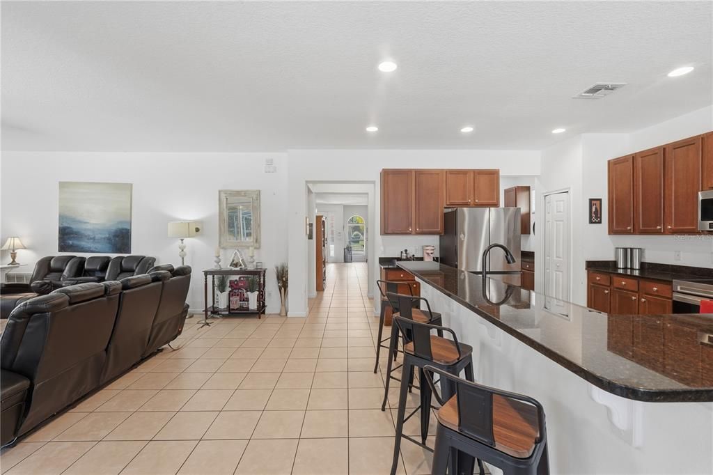 For Sale: $535,000 (6 beds, 5 baths, 3579 Square Feet)