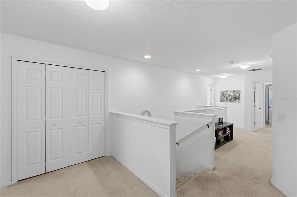 For Sale: $535,000 (6 beds, 5 baths, 3579 Square Feet)