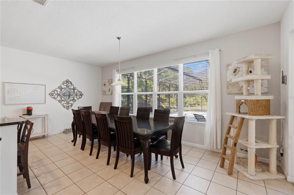 For Sale: $535,000 (6 beds, 5 baths, 3579 Square Feet)