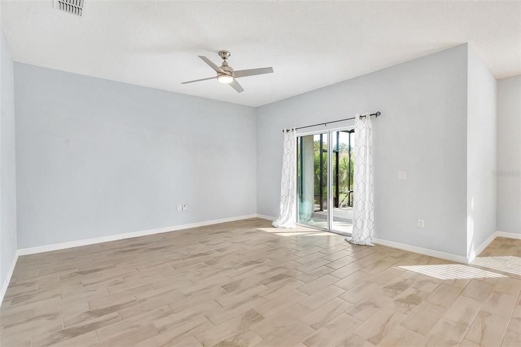 For Sale: $329,900 (3 beds, 2 baths, 1552 Square Feet)