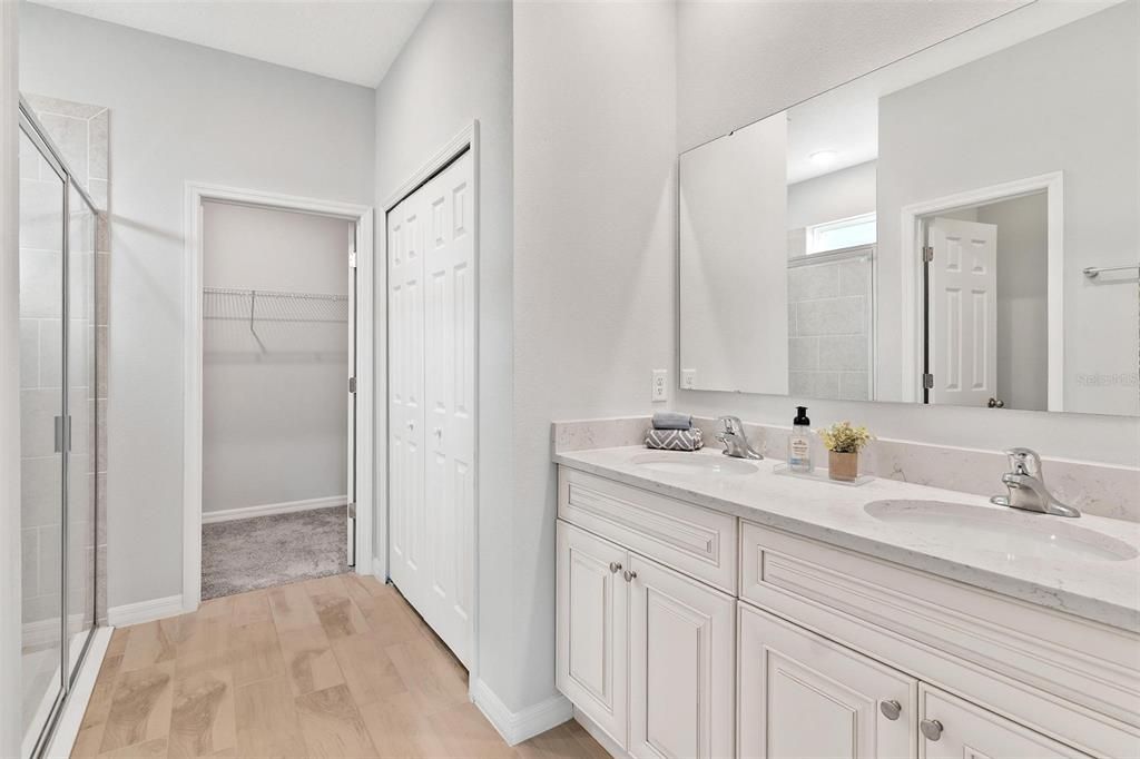 For Sale: $329,900 (3 beds, 2 baths, 1552 Square Feet)