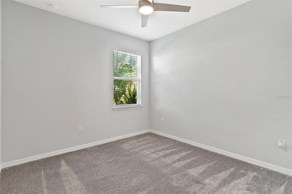 For Sale: $329,900 (3 beds, 2 baths, 1552 Square Feet)