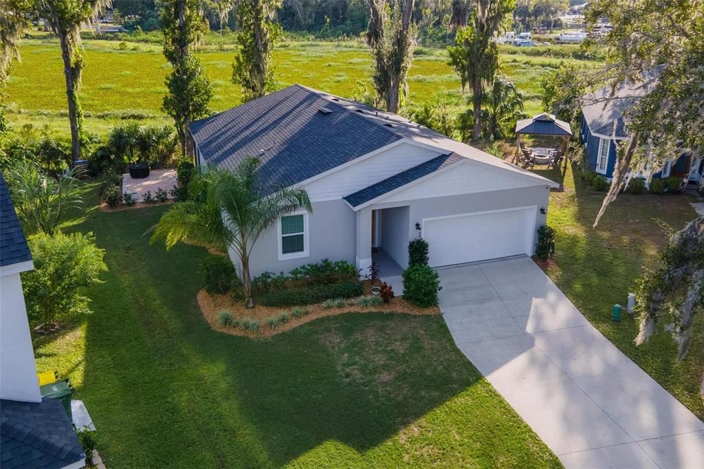 For Sale: $329,900 (3 beds, 2 baths, 1552 Square Feet)