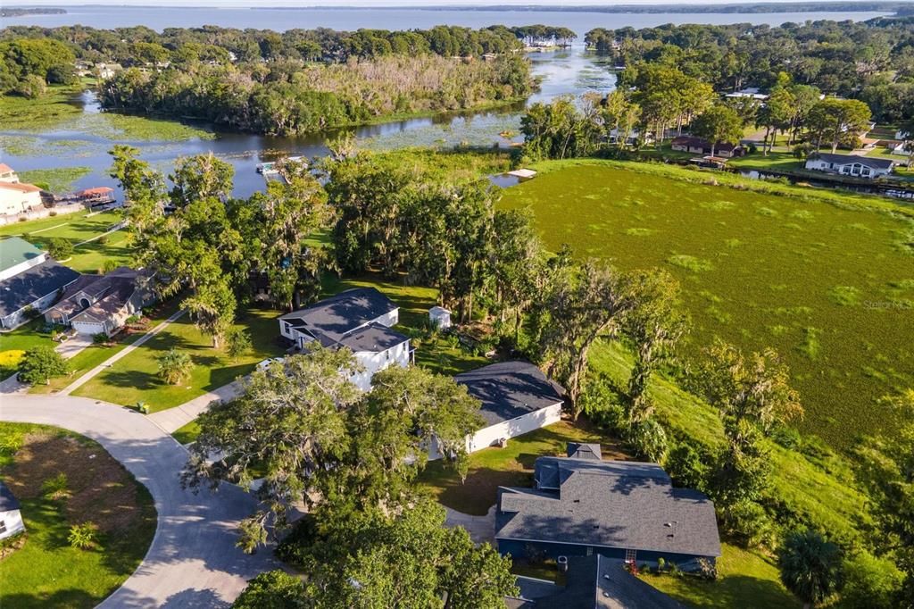 For Sale: $329,900 (3 beds, 2 baths, 1552 Square Feet)